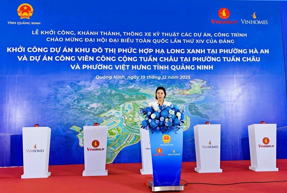 Bà Nguyễn Thu Hằng, Tổng giám đốc Công ty cổ phần Vinhomes phát biểu tại lễ khởi công