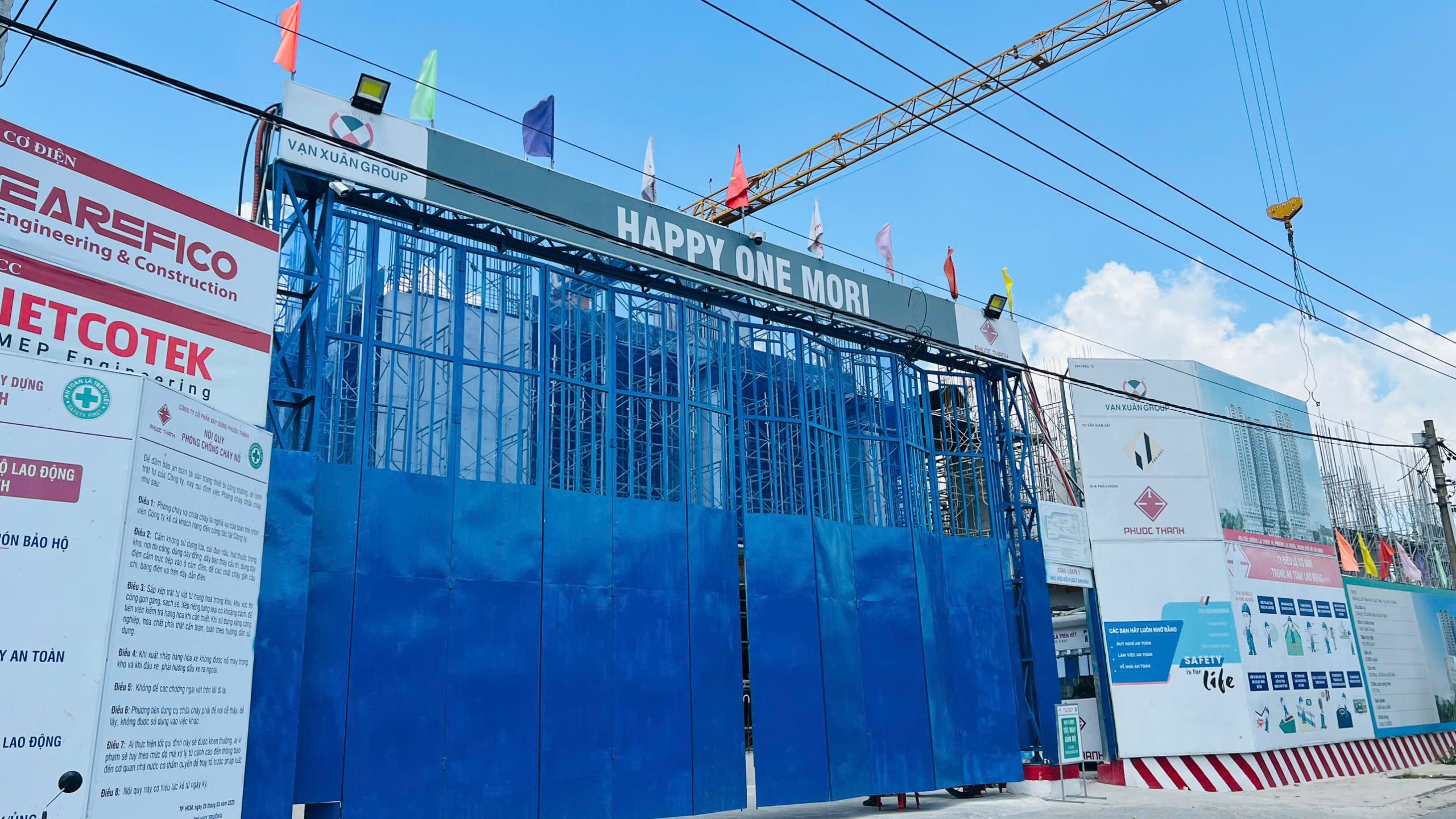 Công tác ép cọc thử tải móng Happy One Mori Vạn Xuân Group 3