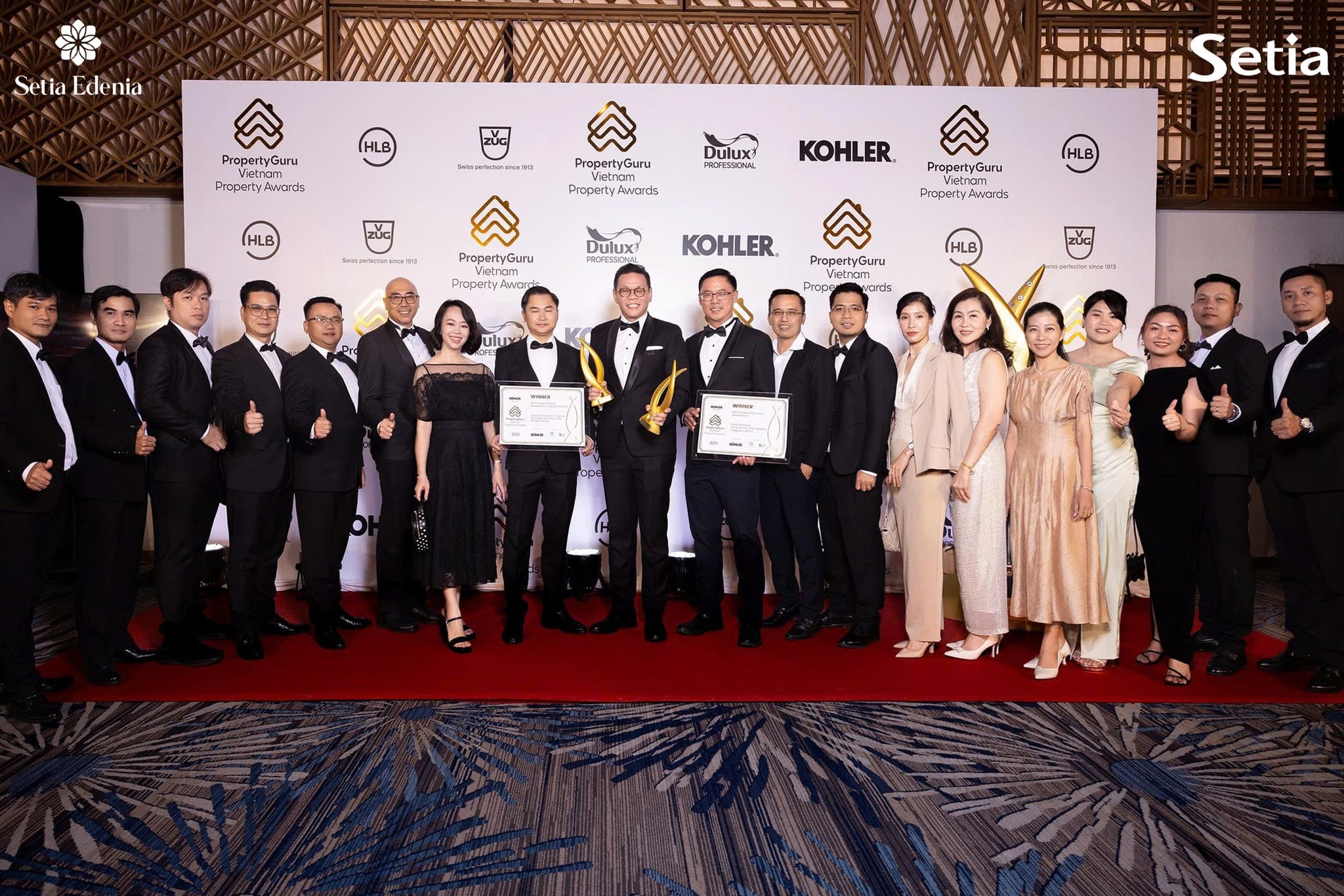 Đội ngũ Setia Edenia nhận giải thưởng Best Connectivity Condo Development tại PropertyGuru Awards